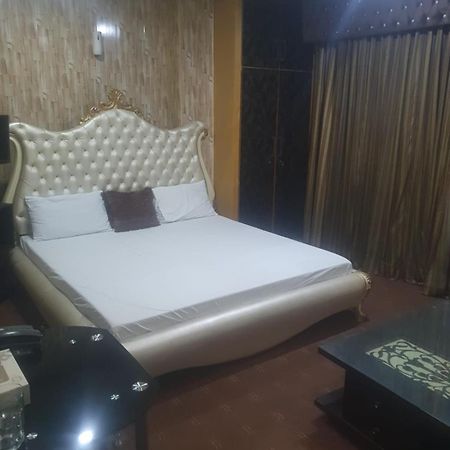 Town Guest House Toba Tek Singh Dış mekan fotoğraf